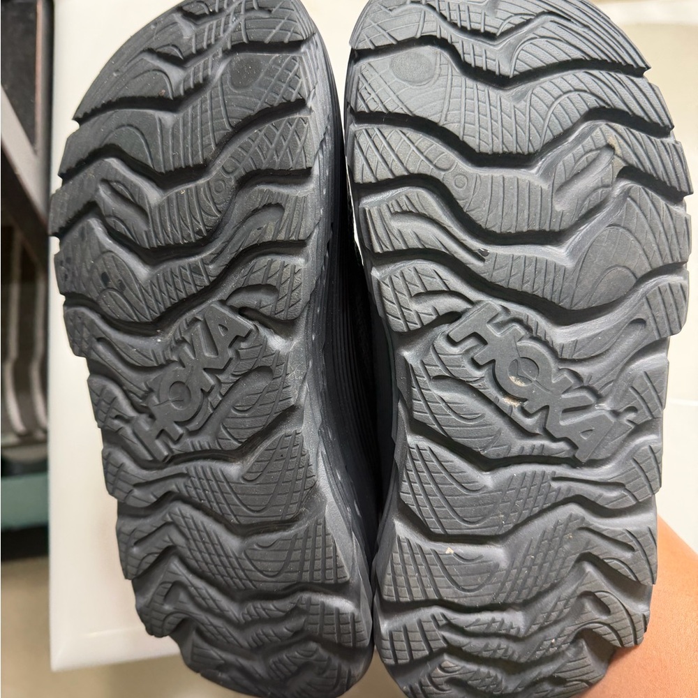 Hoka Black Recovery TC shoes women 9 men 8 - Picture 4 of 8